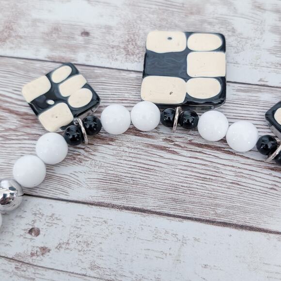 Vintage Necklace Retro Statement Black, White, Cream, Silver Tone - Picture 5 of 9